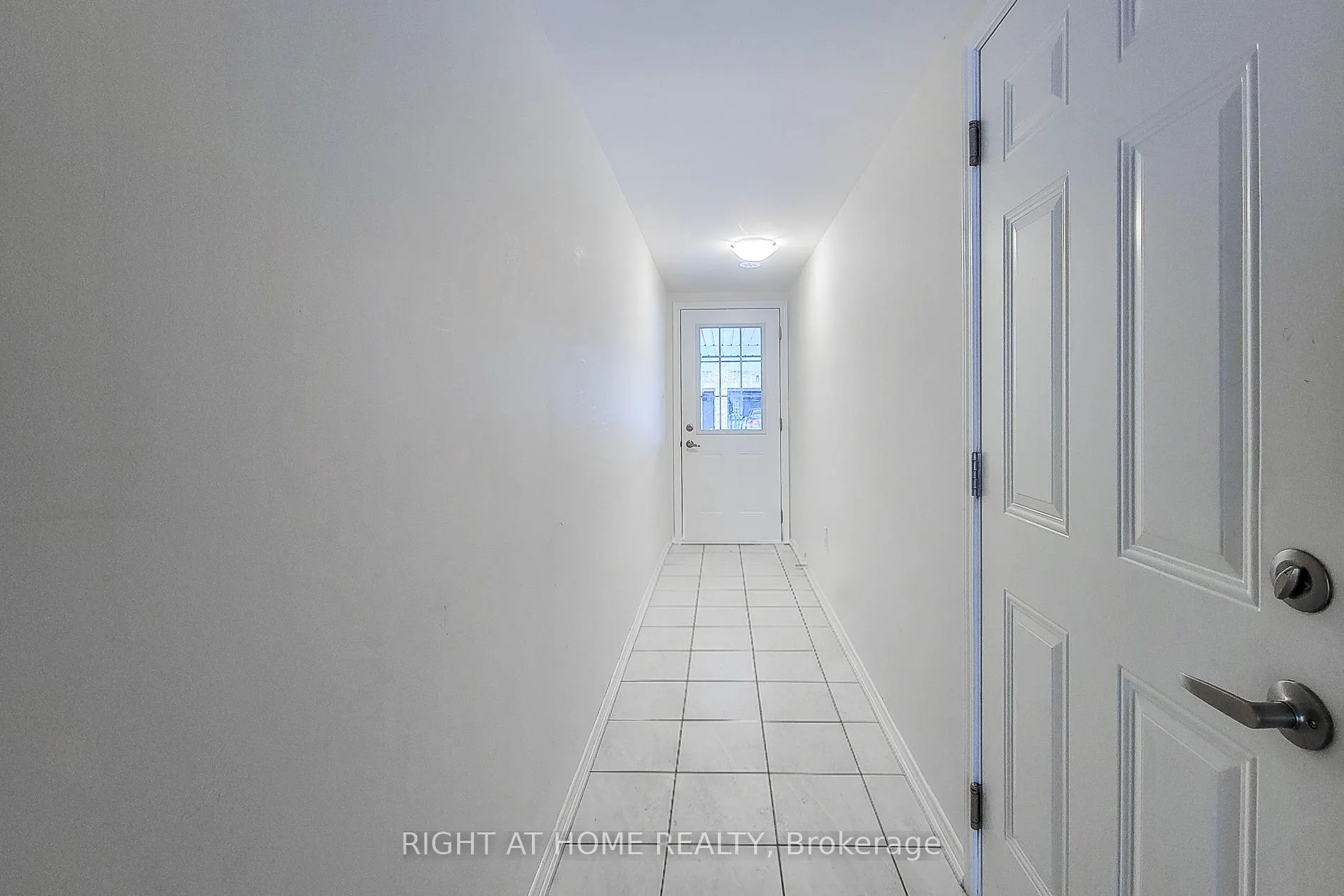 Photo 37 of Unit U#33, 8317 Mulberry Drive, Niagara Falls, Brown — HOMEH