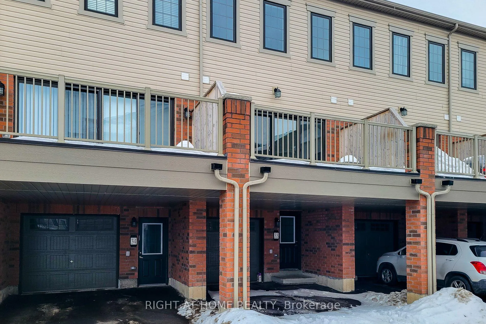 Photo 38 of Unit U#33, 8317 Mulberry Drive, Niagara Falls, Brown — HOMEH