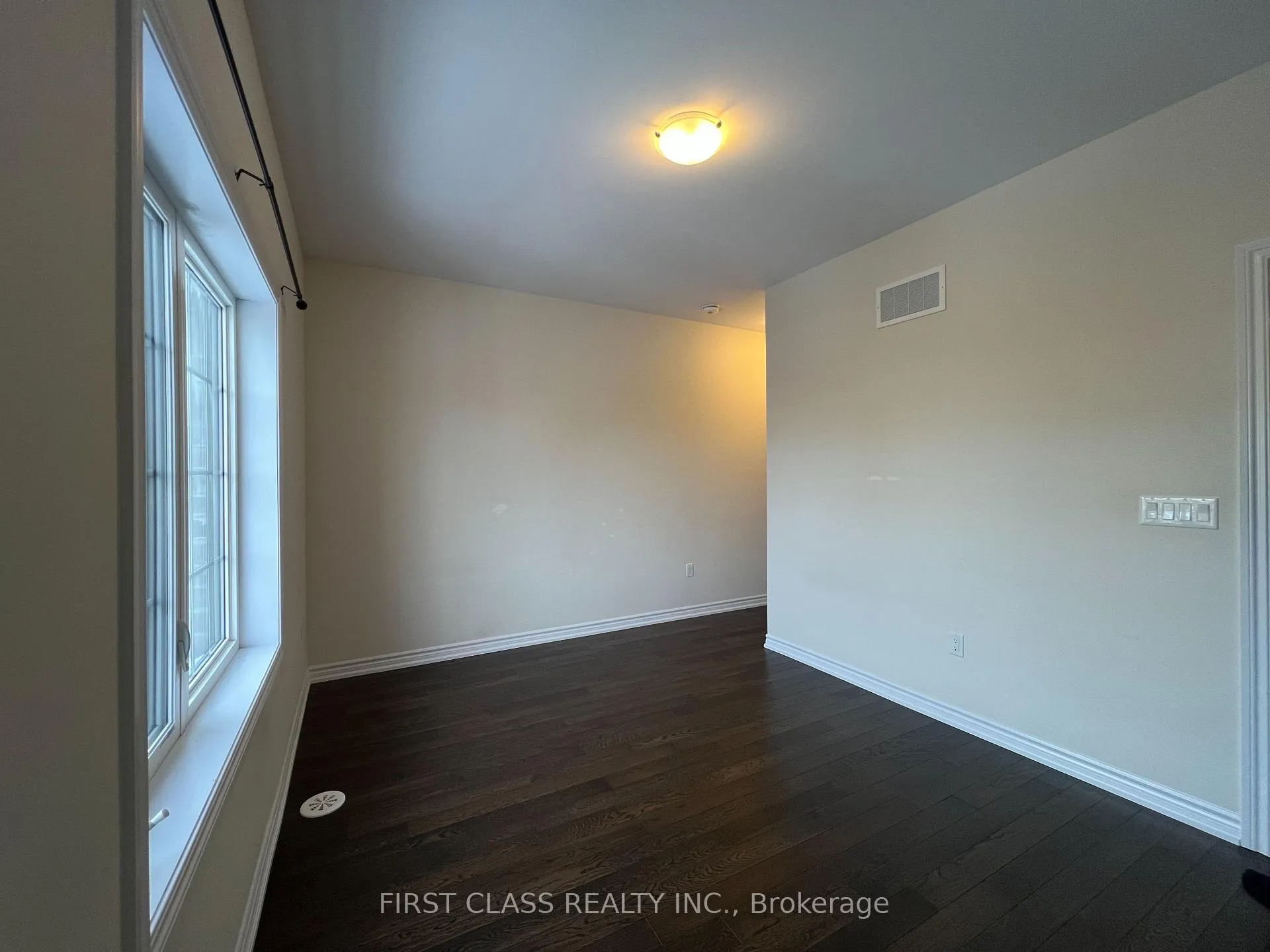 Photo 10 of 40 Mannar Drive, Markham, Victoria Square — HOMEH