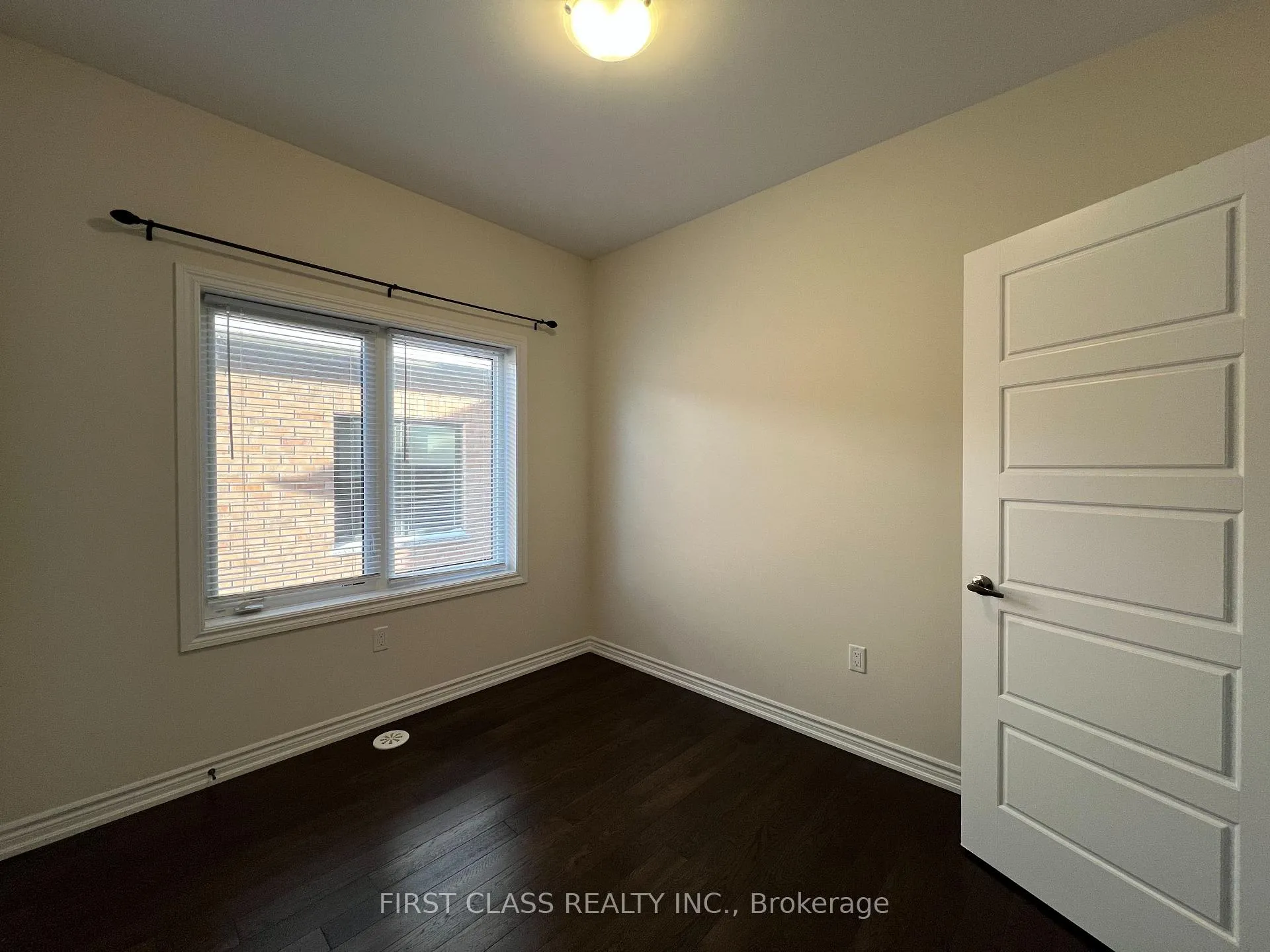 Photo 12 of 40 Mannar Drive, Markham, Victoria Square — HOMEH