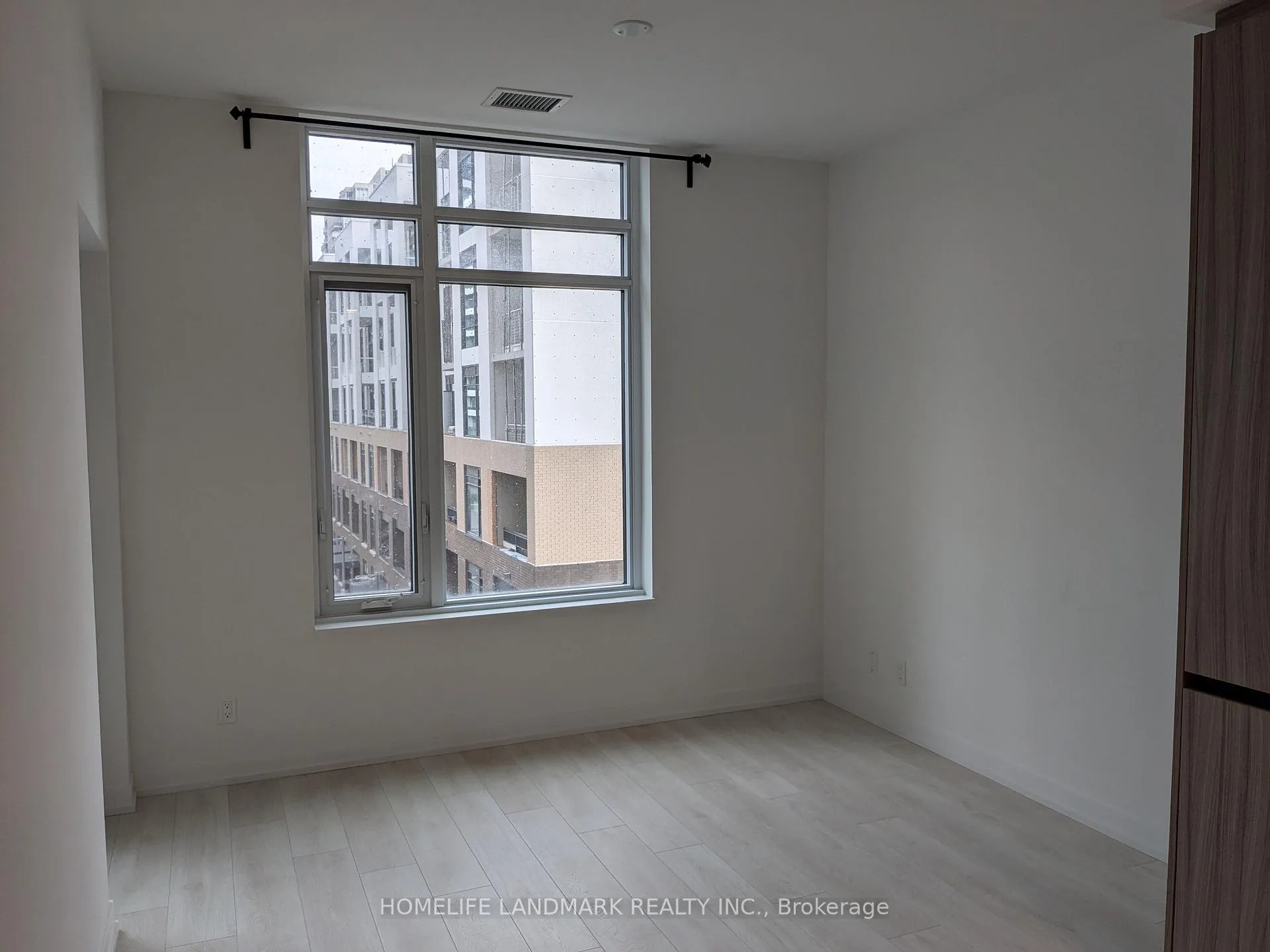 Photo 6 of Unit 409, 8 Beverley Glen Boulevard, Vaughan, Beverley Glen — HOMEH