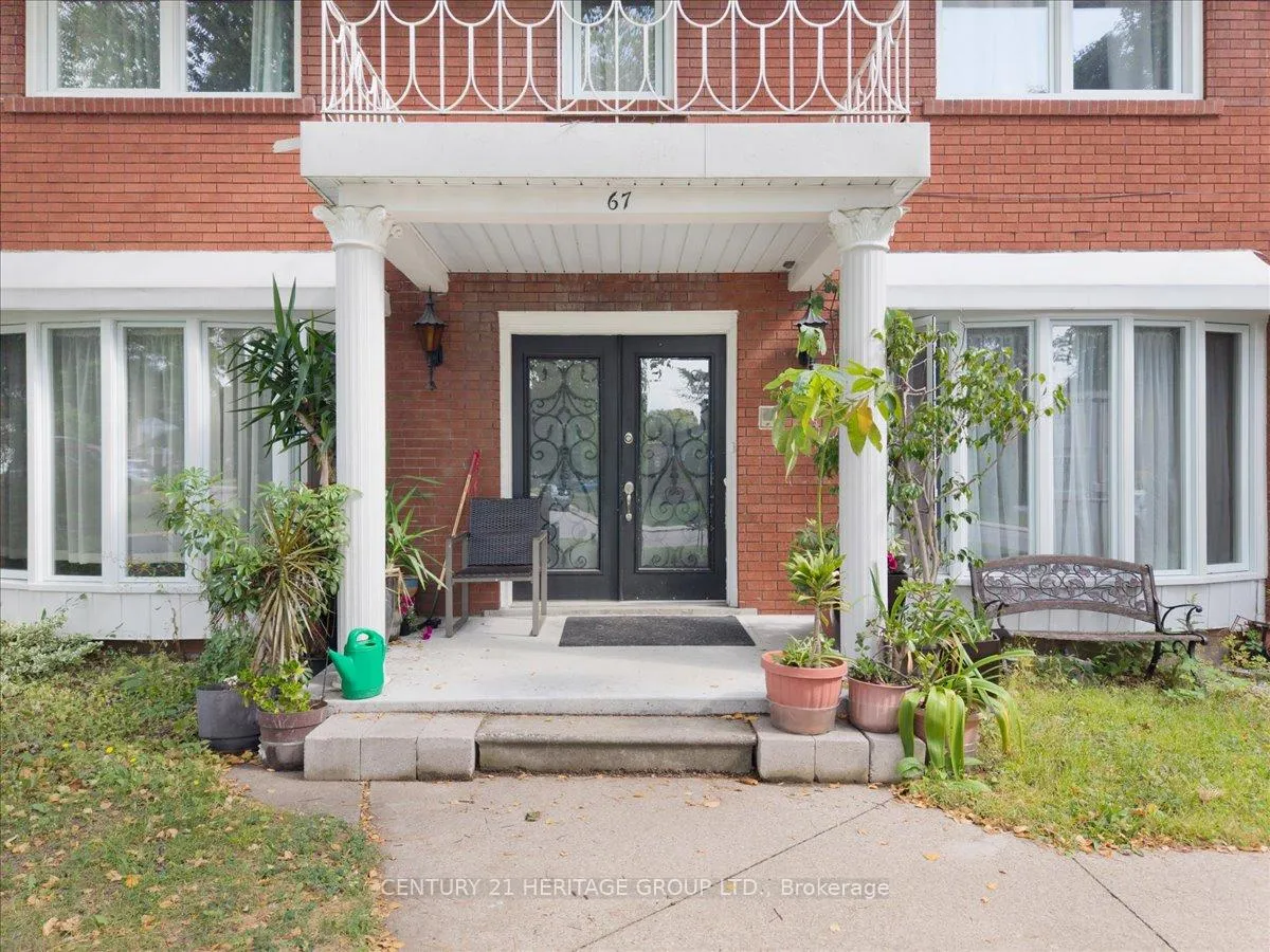 Photo 3 of 67 Elmhurst Drive, Hamilton, Sherwood — HOMEH