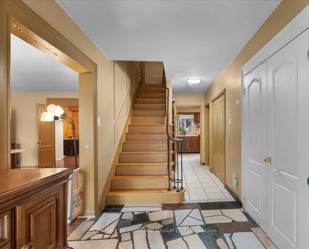 Photo 5 of 67 Elmhurst Drive, Hamilton, Sherwood — HOMEH