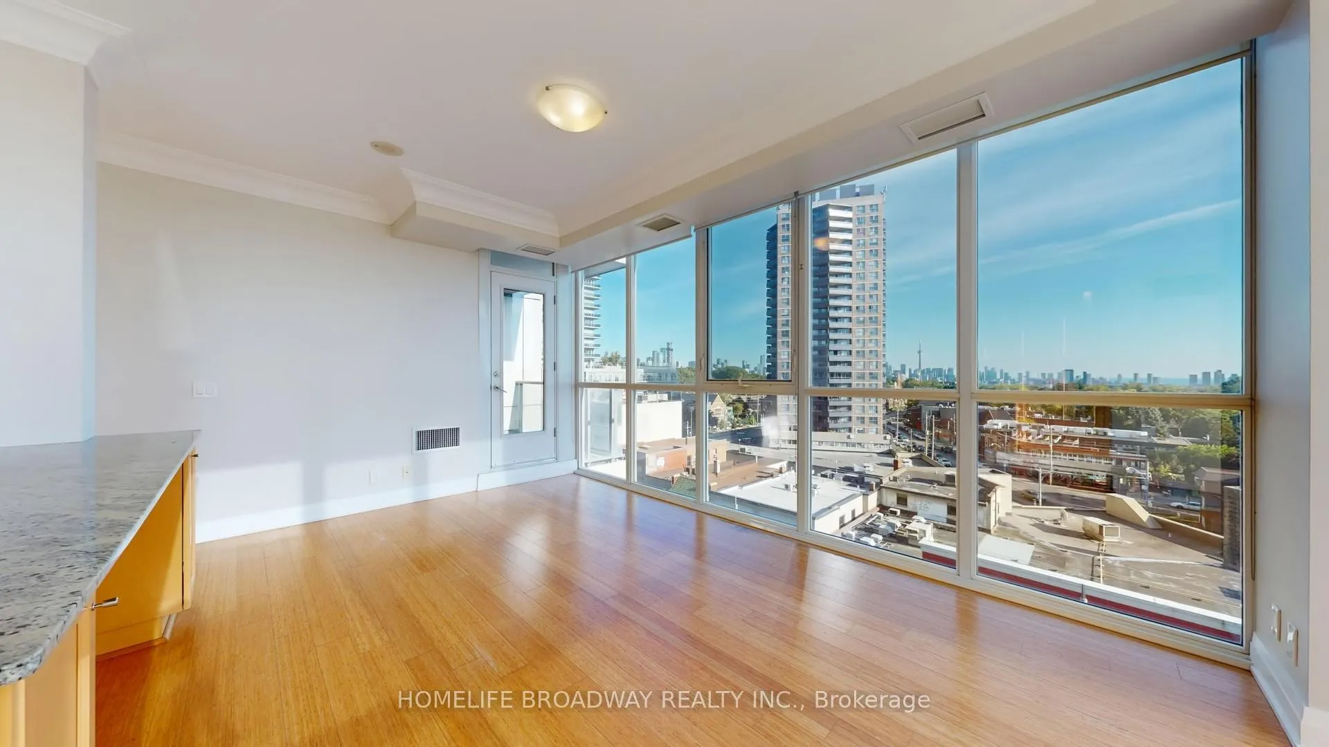 Photo 4 of Unit 608, 530 St Clair Avenue W, Toronto, Humewood-Cedarvale — HOMEH
