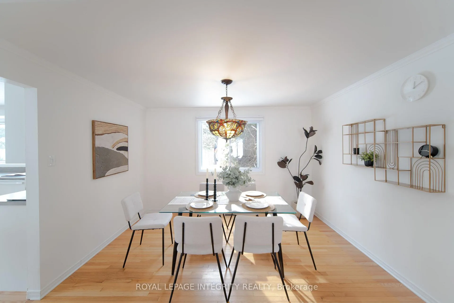 Photo 10 of 652 La Verendrye Drive, Ottawa, Beacon Hill North — HOMEH