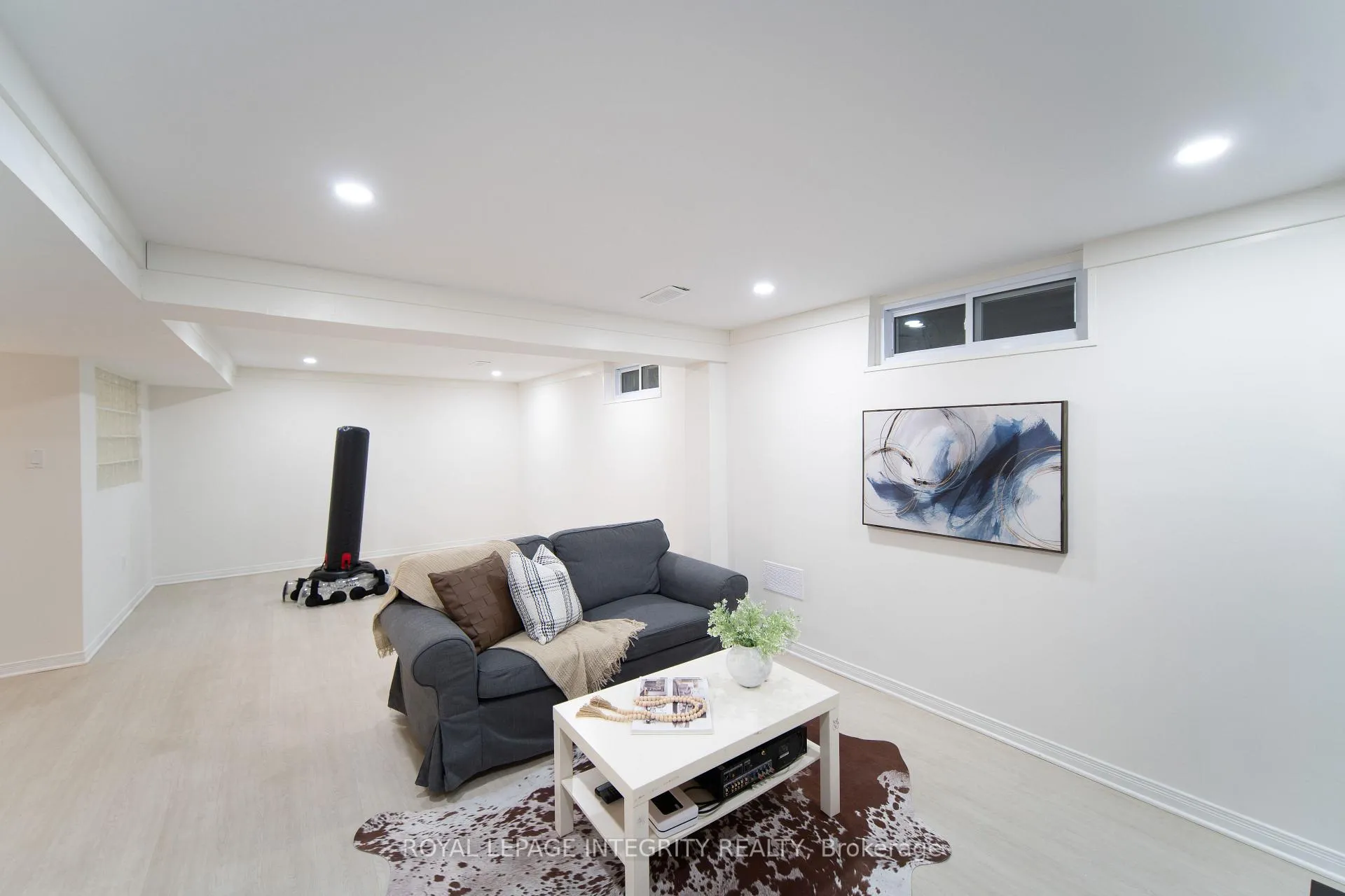 Photo 25 of 652 La Verendrye Drive, Ottawa, Beacon Hill North — HOMEH