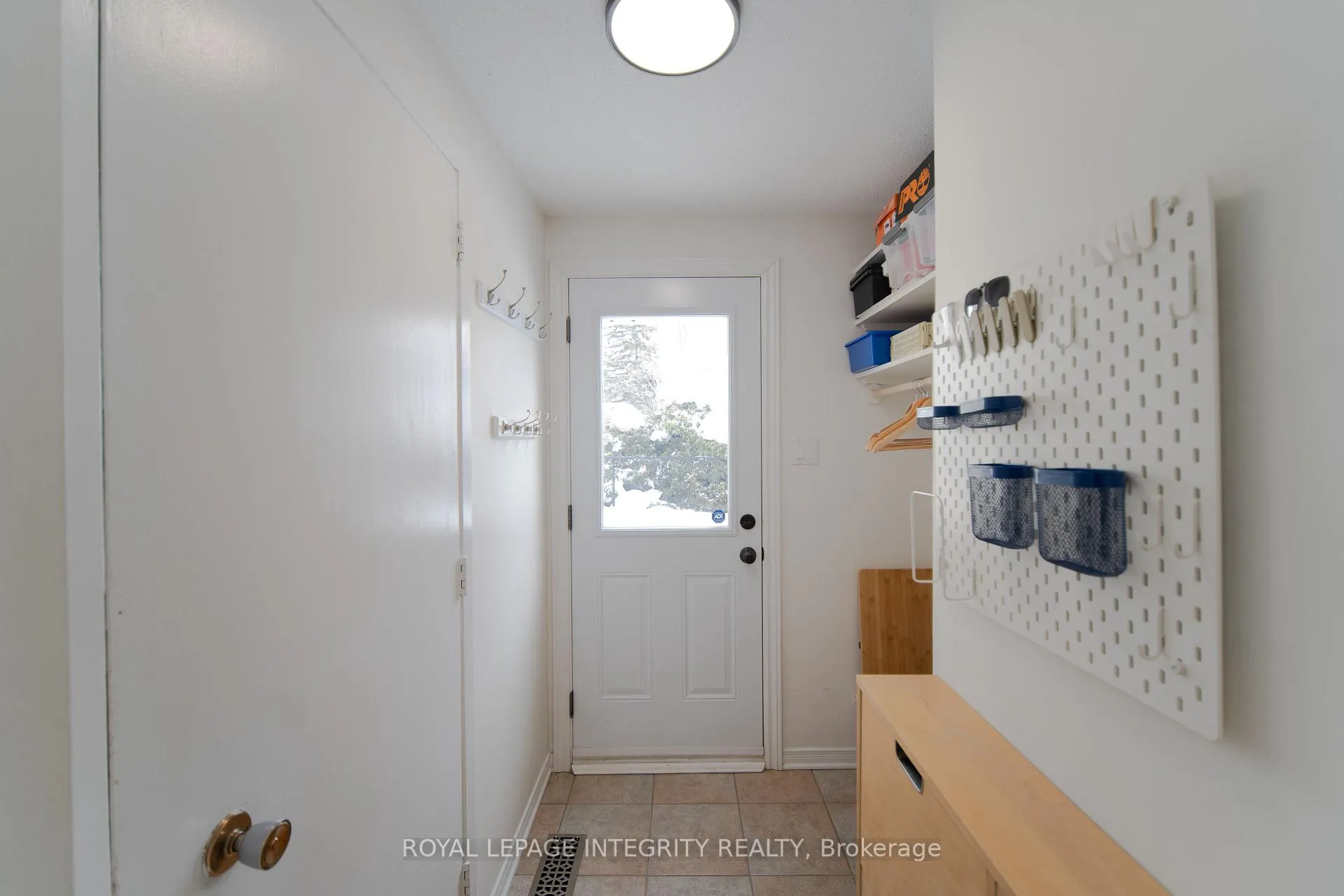 Photo 27 of 652 La Verendrye Drive, Ottawa, Beacon Hill North — HOMEH
