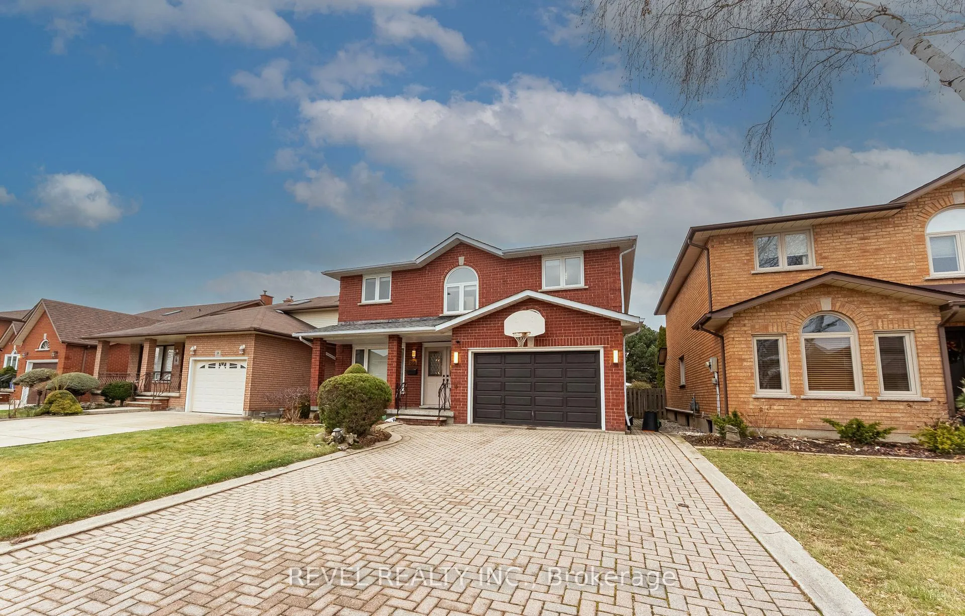 Photo 2 of 34 Haskins Court, Hamilton, Red Hill — HOMEH