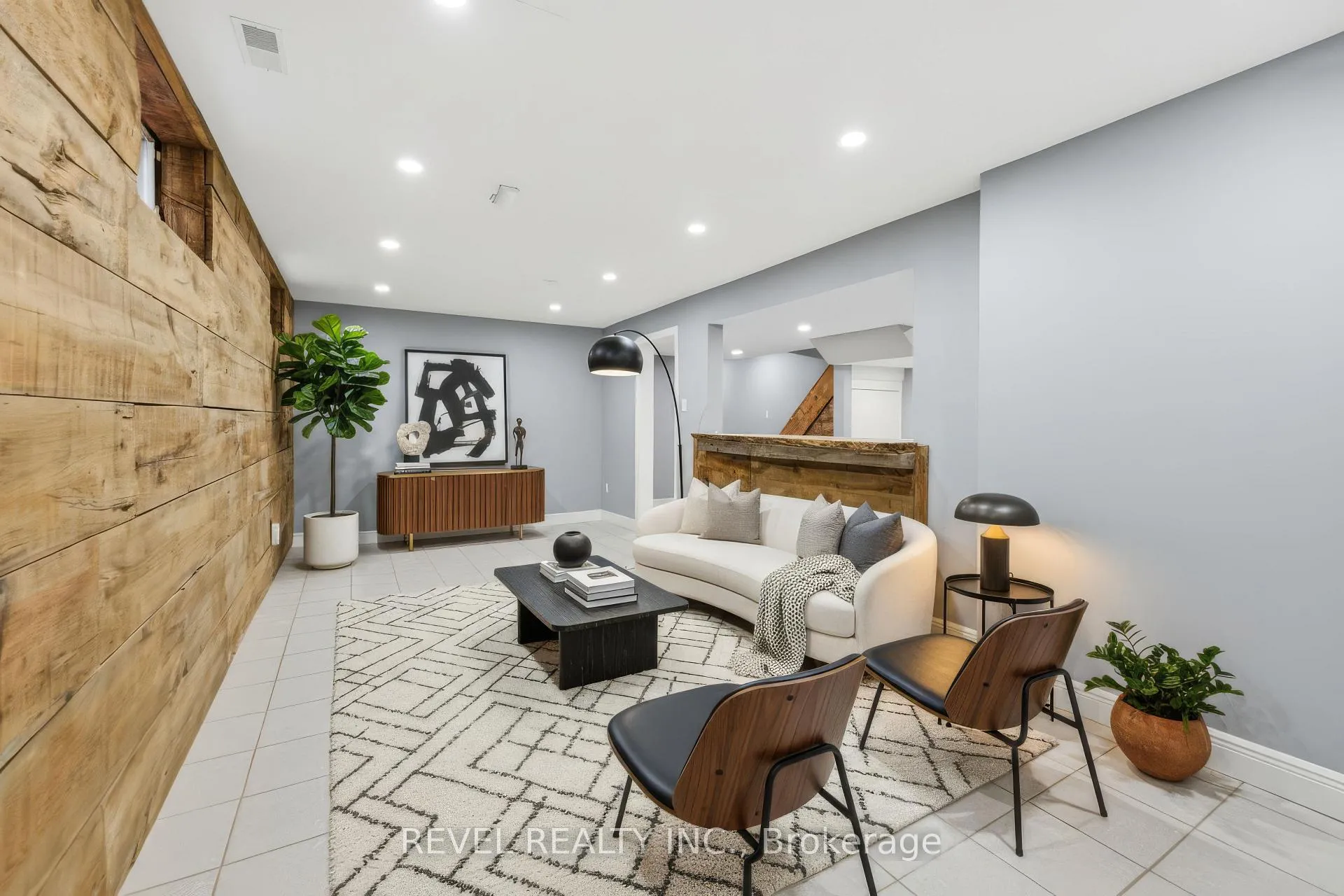 Photo 3 of 34 Haskins Court, Hamilton, Red Hill — HOMEH