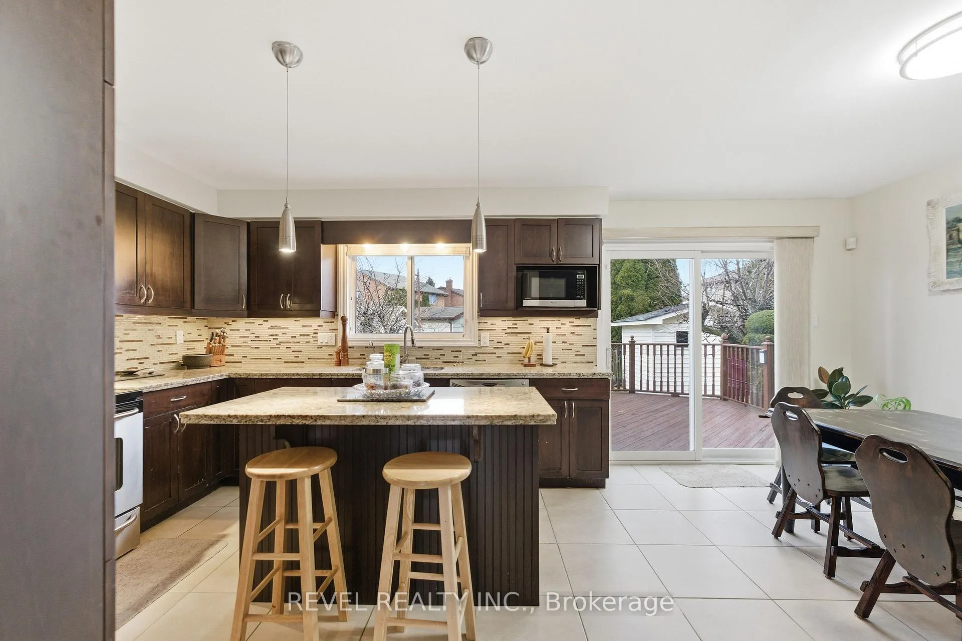 Photo 9 of 34 Haskins Court, Hamilton, Red Hill — HOMEH