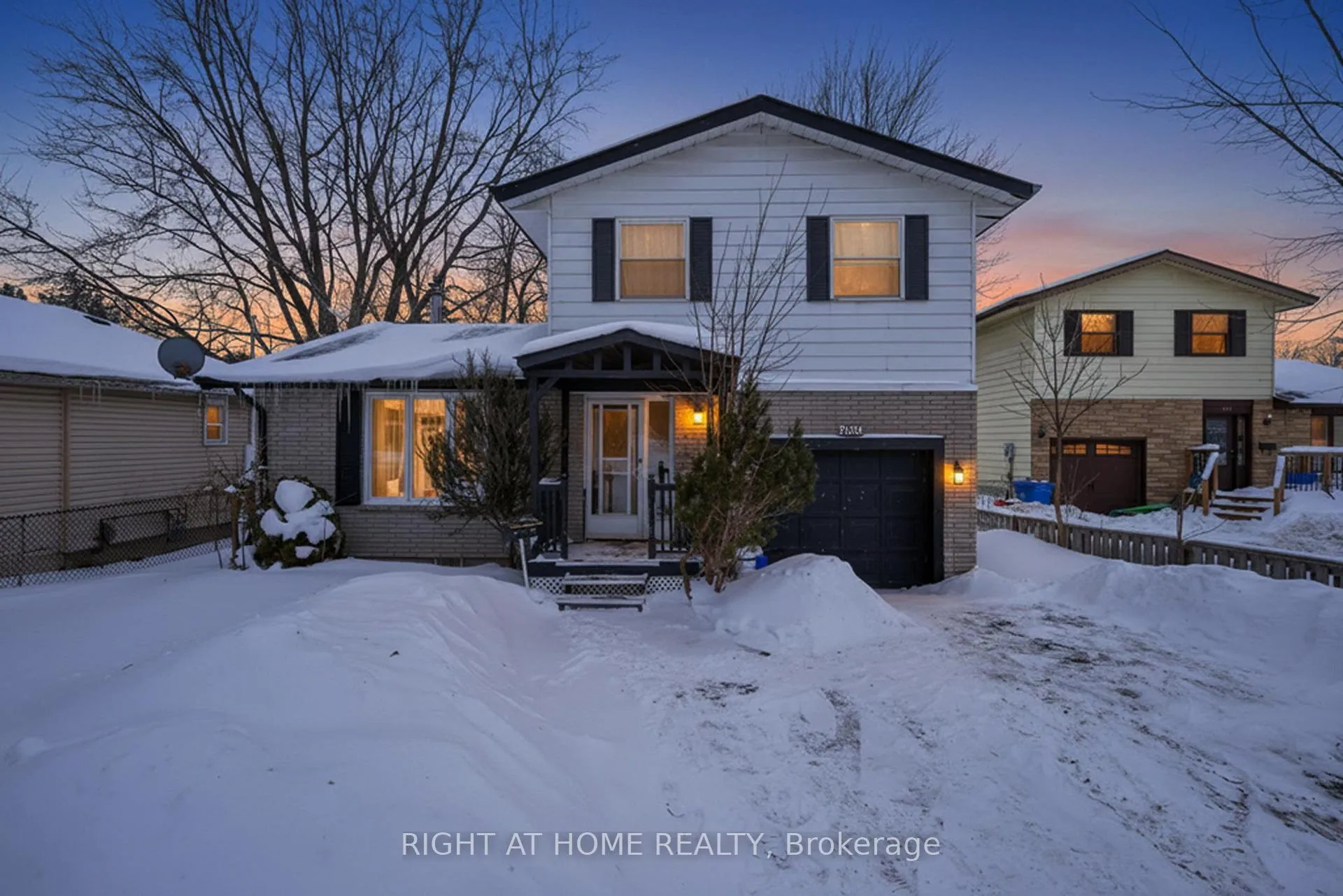 Photo 1 of 100 Metro Road S, Georgina, Keswick South — HOMEH