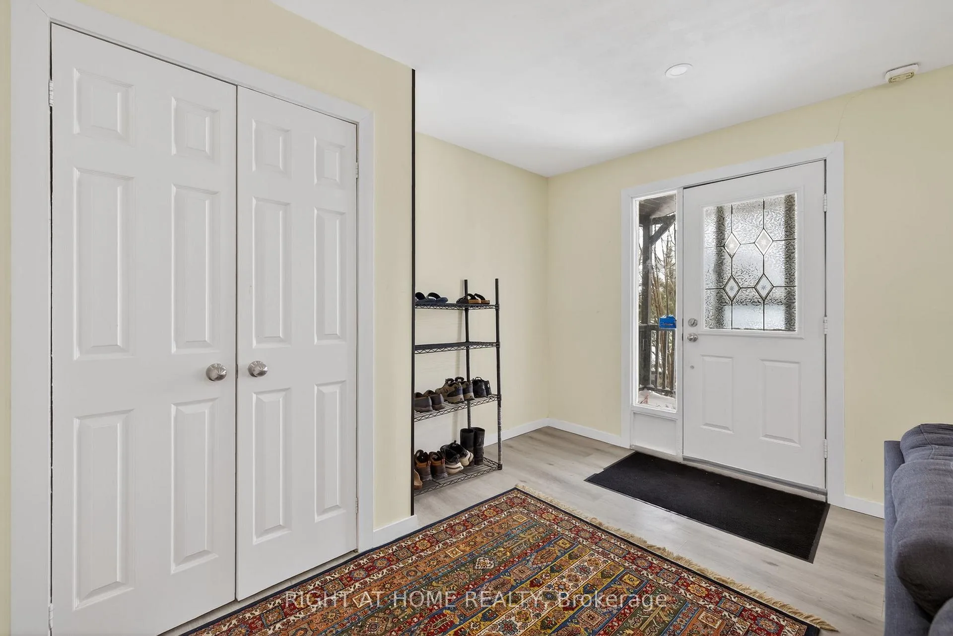 Photo 5 of 100 Metro Road S, Georgina, Keswick South — HOMEH