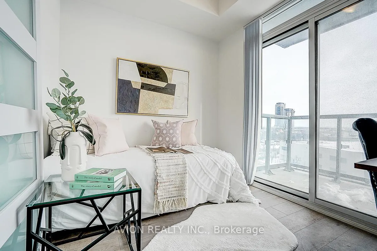 Photo 6 of Unit 619, 60 Honeycrisp Crescent, Vaughan, Vaughan Corporate Centre — HOMEH