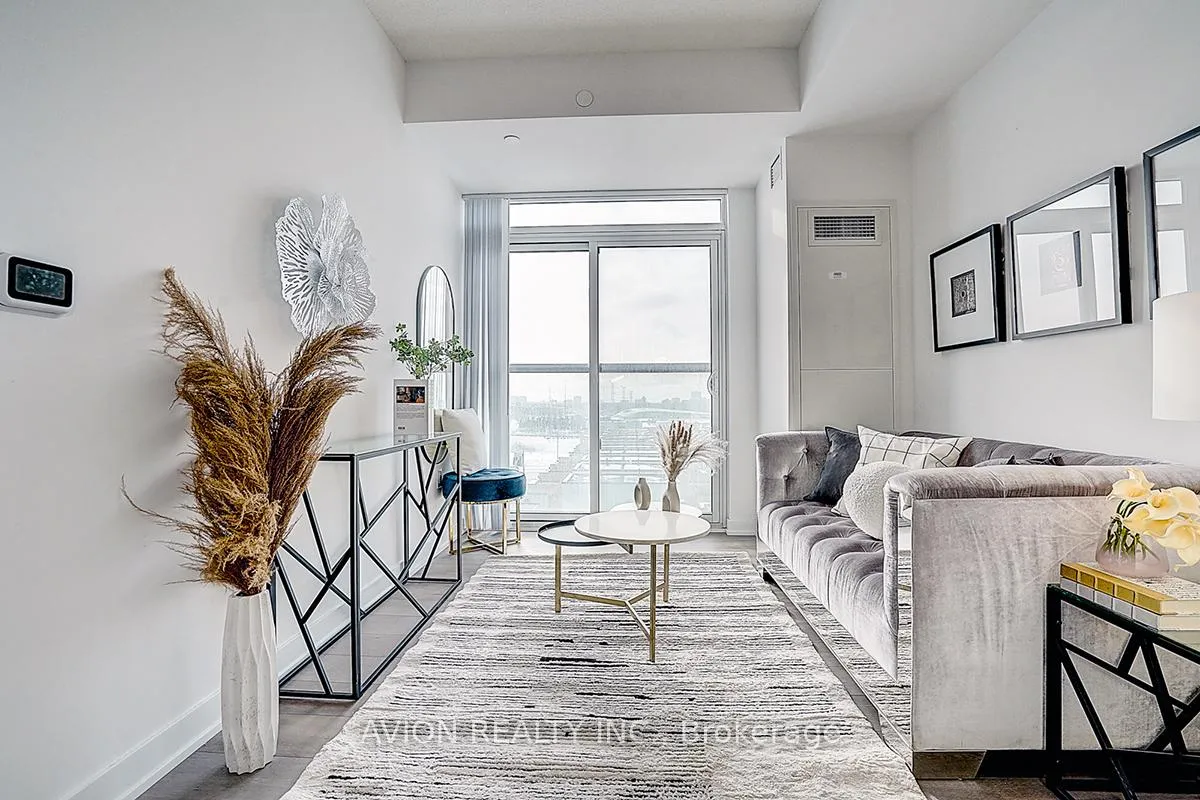 Photo 11 of Unit 619, 60 Honeycrisp Crescent, Vaughan, Vaughan Corporate Centre — HOMEH