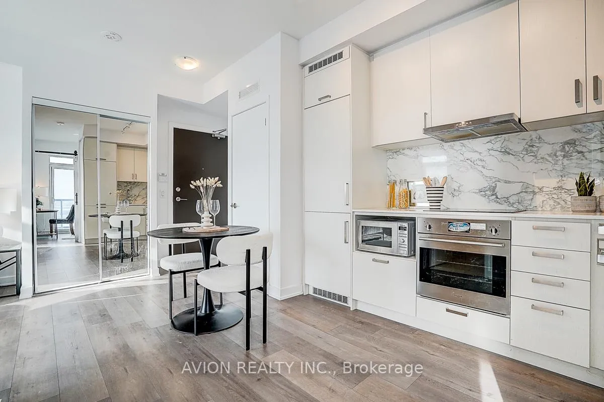 Photo 22 of Unit 619, 60 Honeycrisp Crescent, Vaughan, Vaughan Corporate Centre — HOMEH