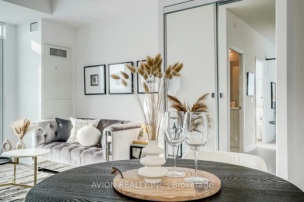 Photo 25 of Unit 619, 60 Honeycrisp Crescent, Vaughan, Vaughan Corporate Centre — HOMEH
