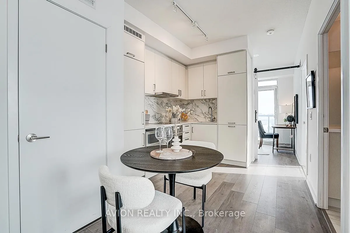 Photo 28 of Unit 619, 60 Honeycrisp Crescent, Vaughan, Vaughan Corporate Centre — HOMEH