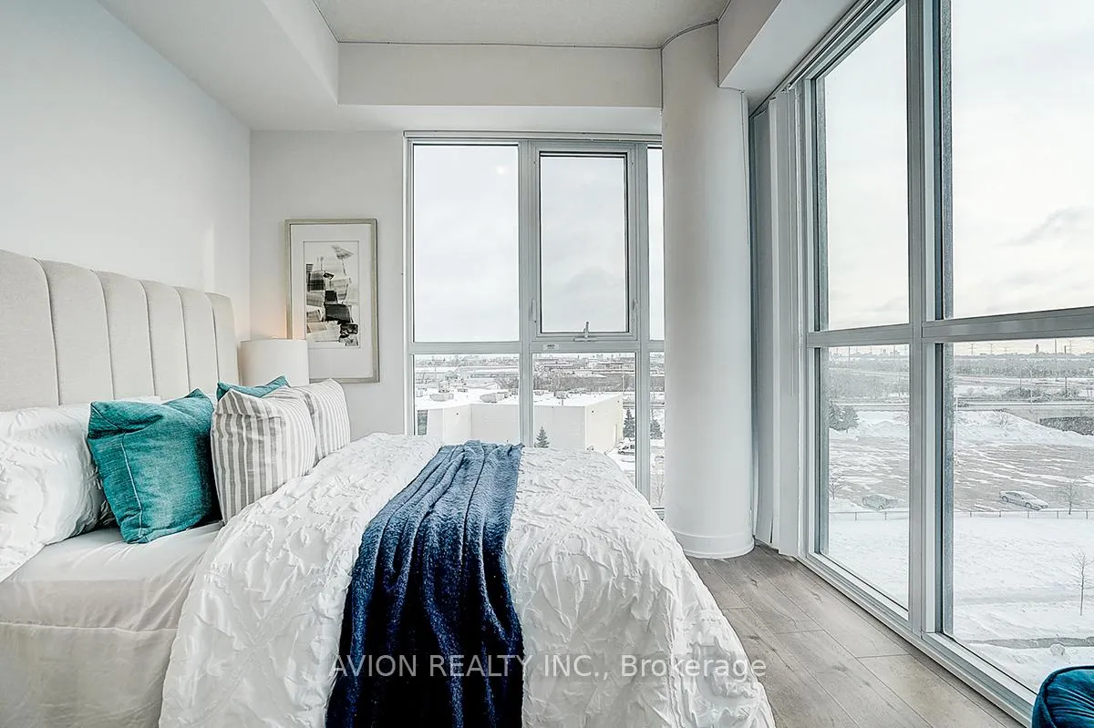 Photo 30 of Unit 619, 60 Honeycrisp Crescent, Vaughan, Vaughan Corporate Centre — HOMEH