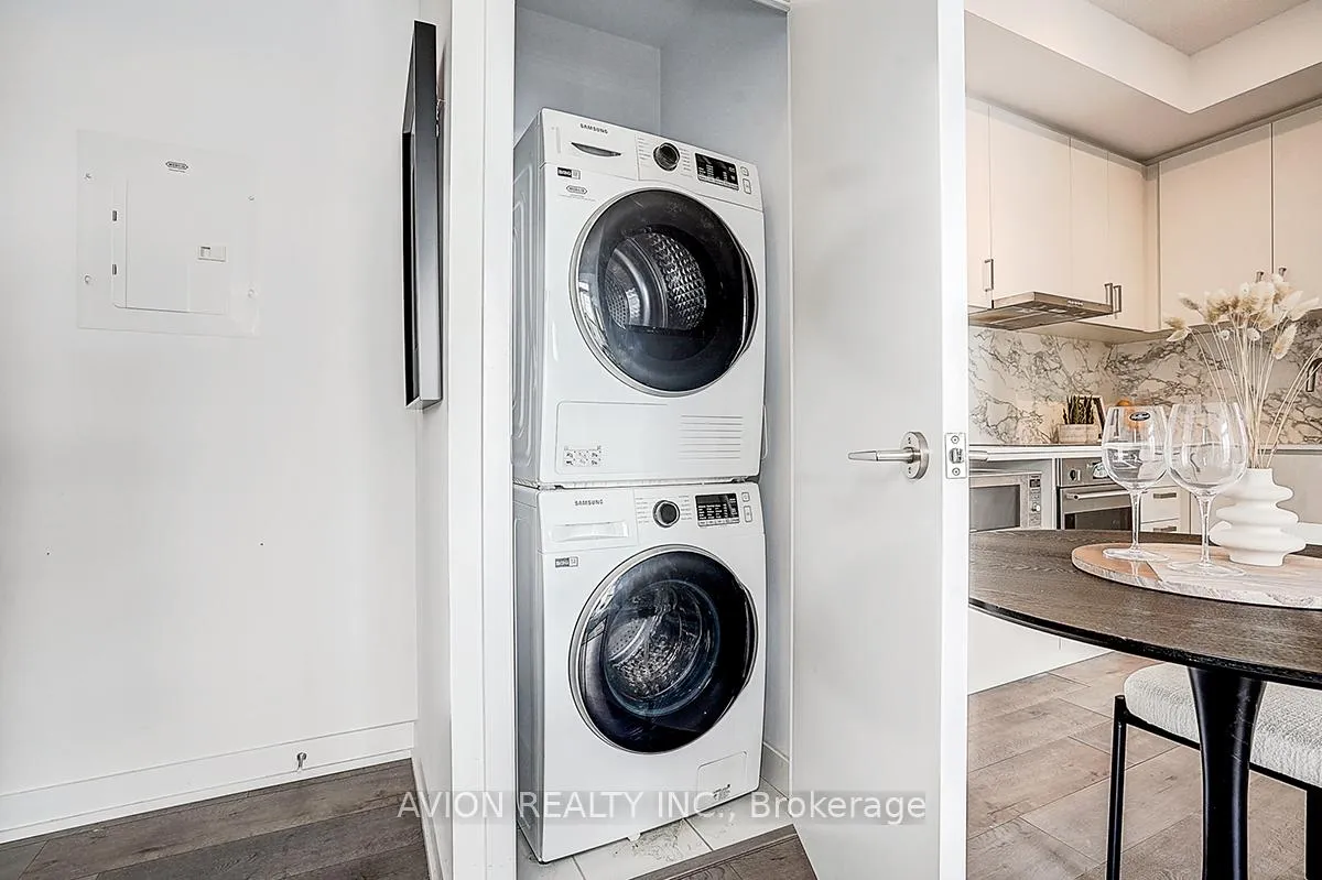 Photo 38 of Unit 619, 60 Honeycrisp Crescent, Vaughan, Vaughan Corporate Centre — HOMEH