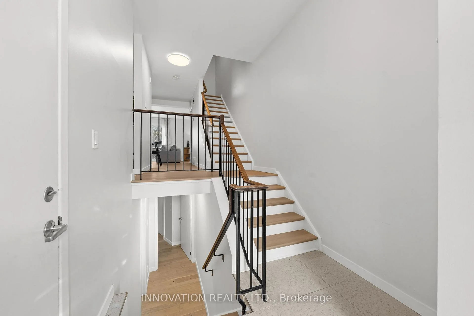 Photo 4 of Unit 30, 458 Sandhamn Private, Ottawa, Hunt Club Park/Greenboro — HOMEH