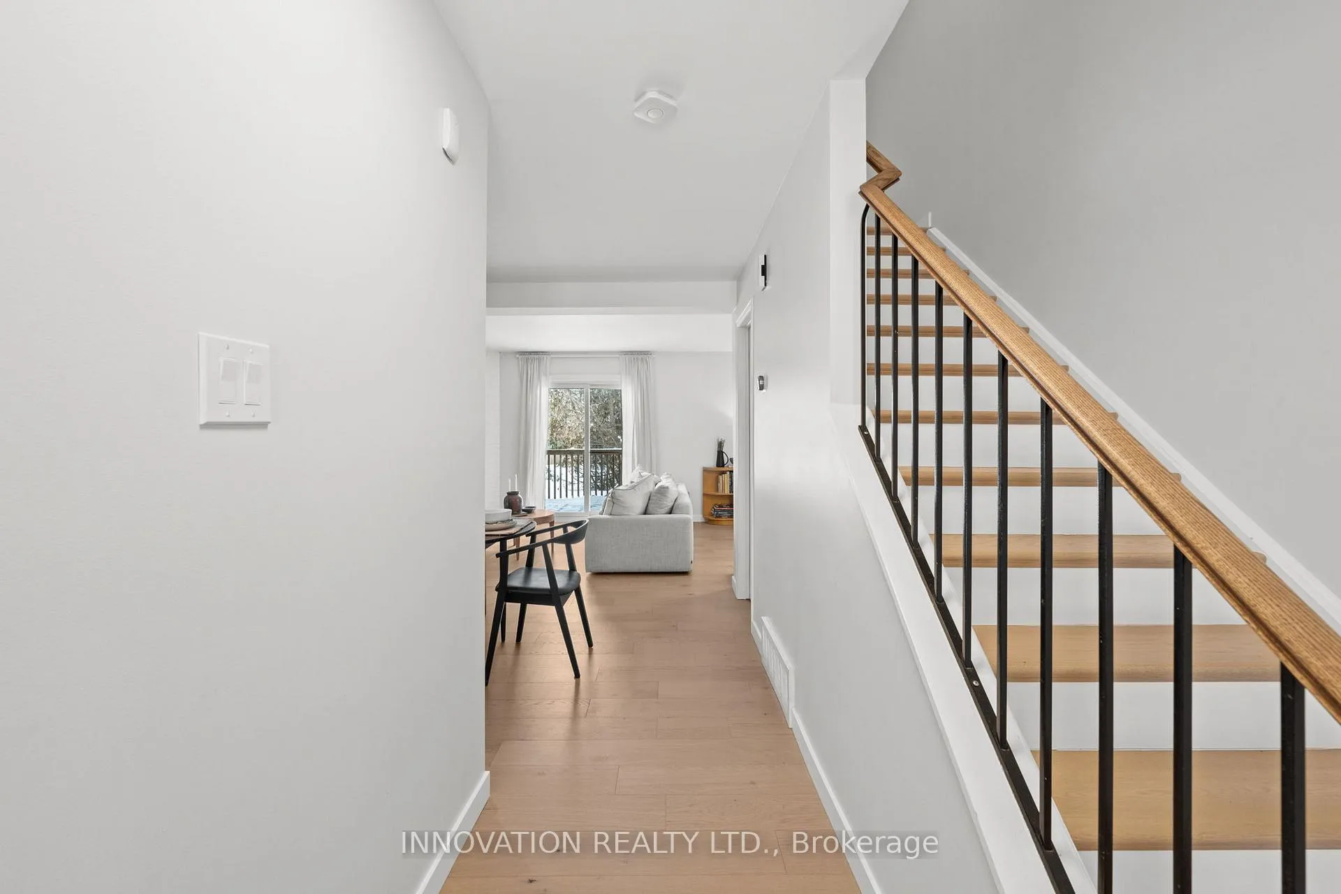 Photo 5 of Unit 30, 458 Sandhamn Private, Ottawa, Hunt Club Park/Greenboro — HOMEH