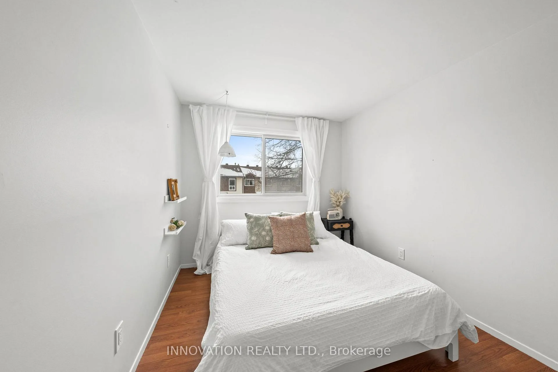 Photo 30 of Unit 30, 458 Sandhamn Private, Ottawa, Hunt Club Park/Greenboro — HOMEH