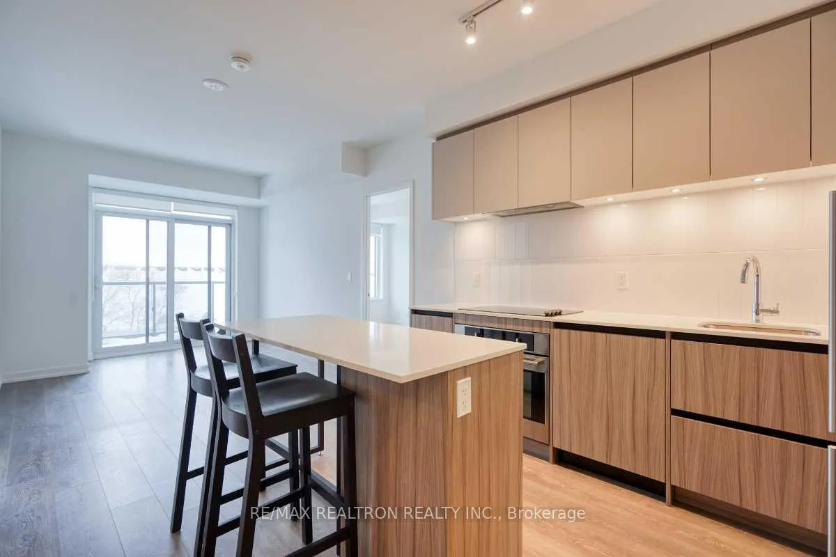 Photo 7 of Unit D-429, 8 Beverley Glen Boulevard, Vaughan, Beverley Glen — HOMEH