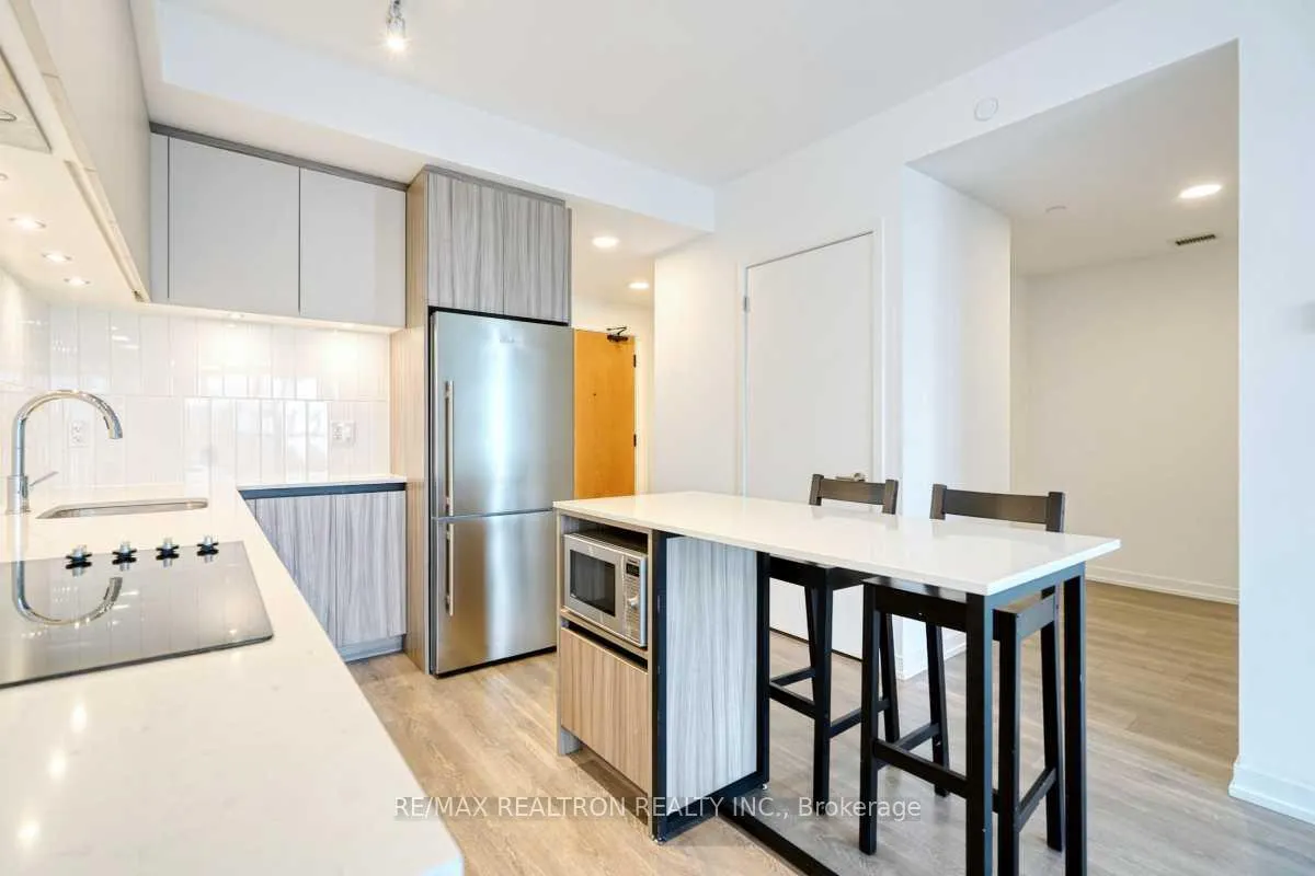 Photo 10 of Unit D-429, 8 Beverley Glen Boulevard, Vaughan, Beverley Glen — HOMEH