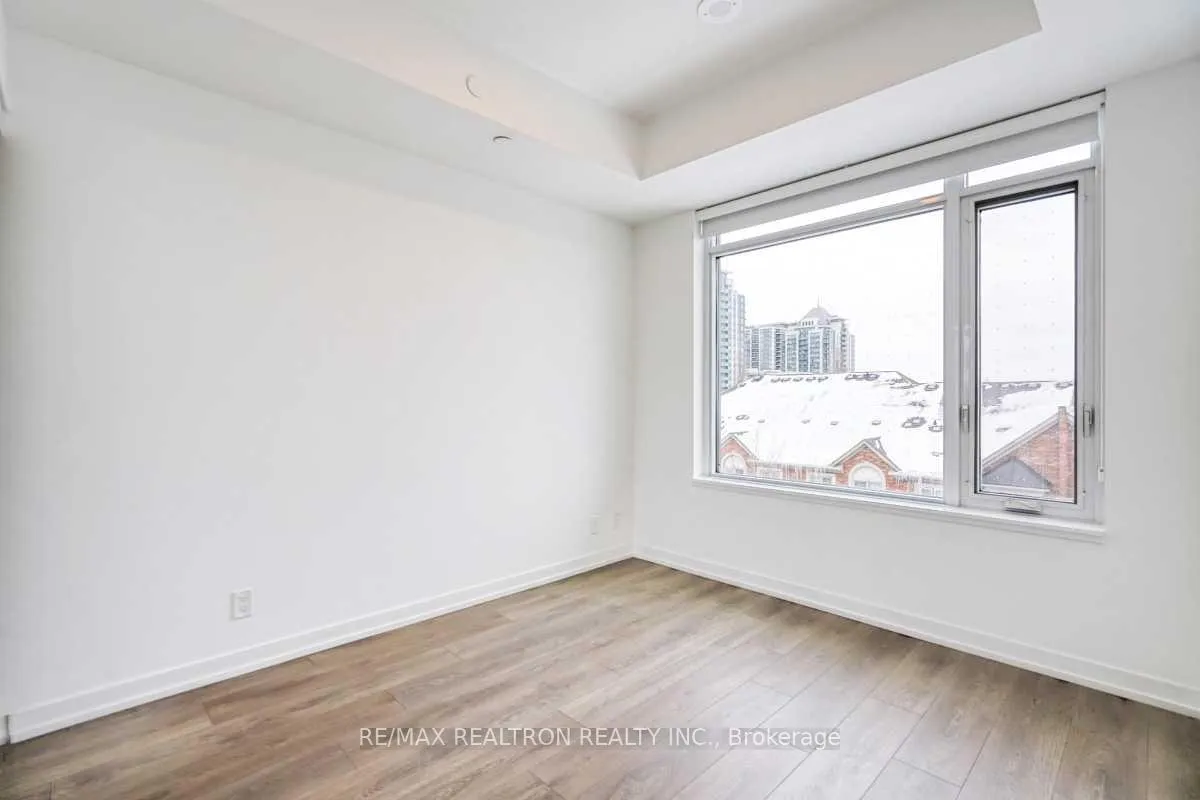 Photo 22 of Unit D-429, 8 Beverley Glen Boulevard, Vaughan, Beverley Glen — HOMEH