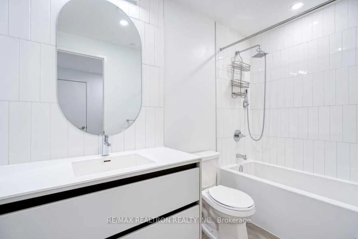 Photo 24 of Unit D-429, 8 Beverley Glen Boulevard, Vaughan, Beverley Glen — HOMEH