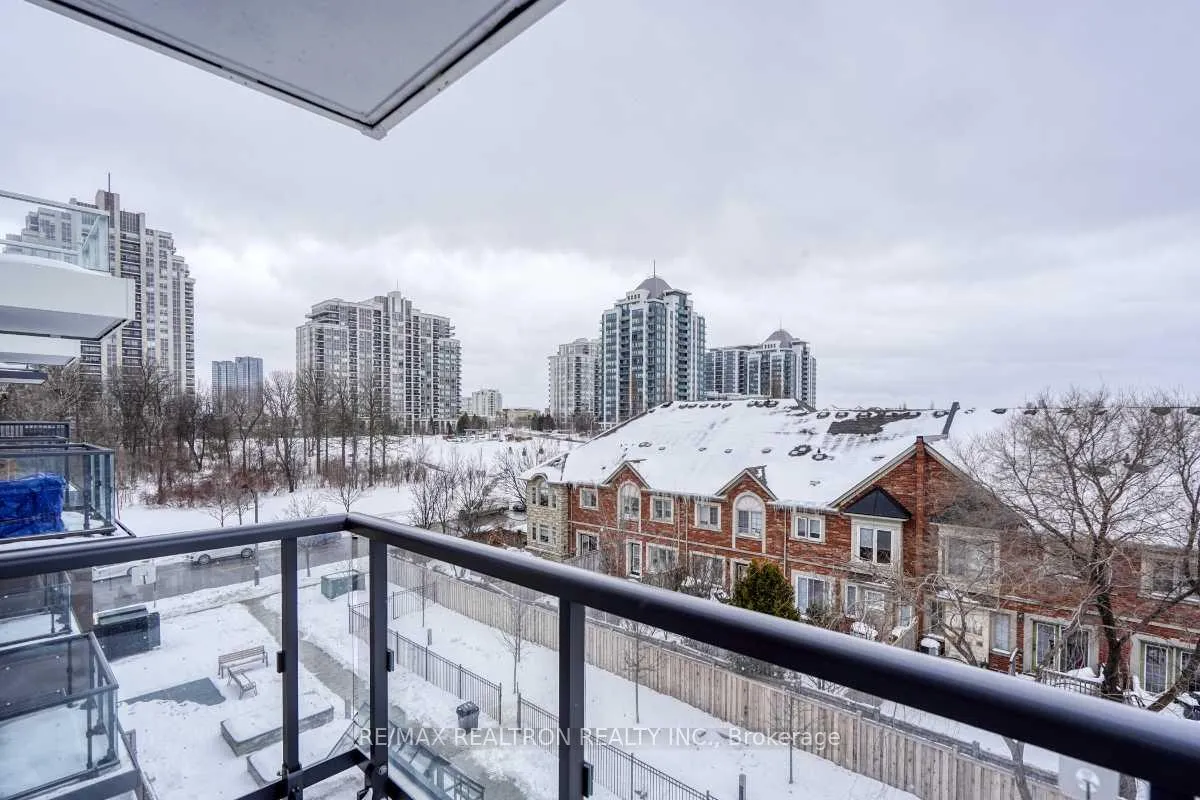 Photo 27 of Unit D-429, 8 Beverley Glen Boulevard, Vaughan, Beverley Glen — HOMEH
