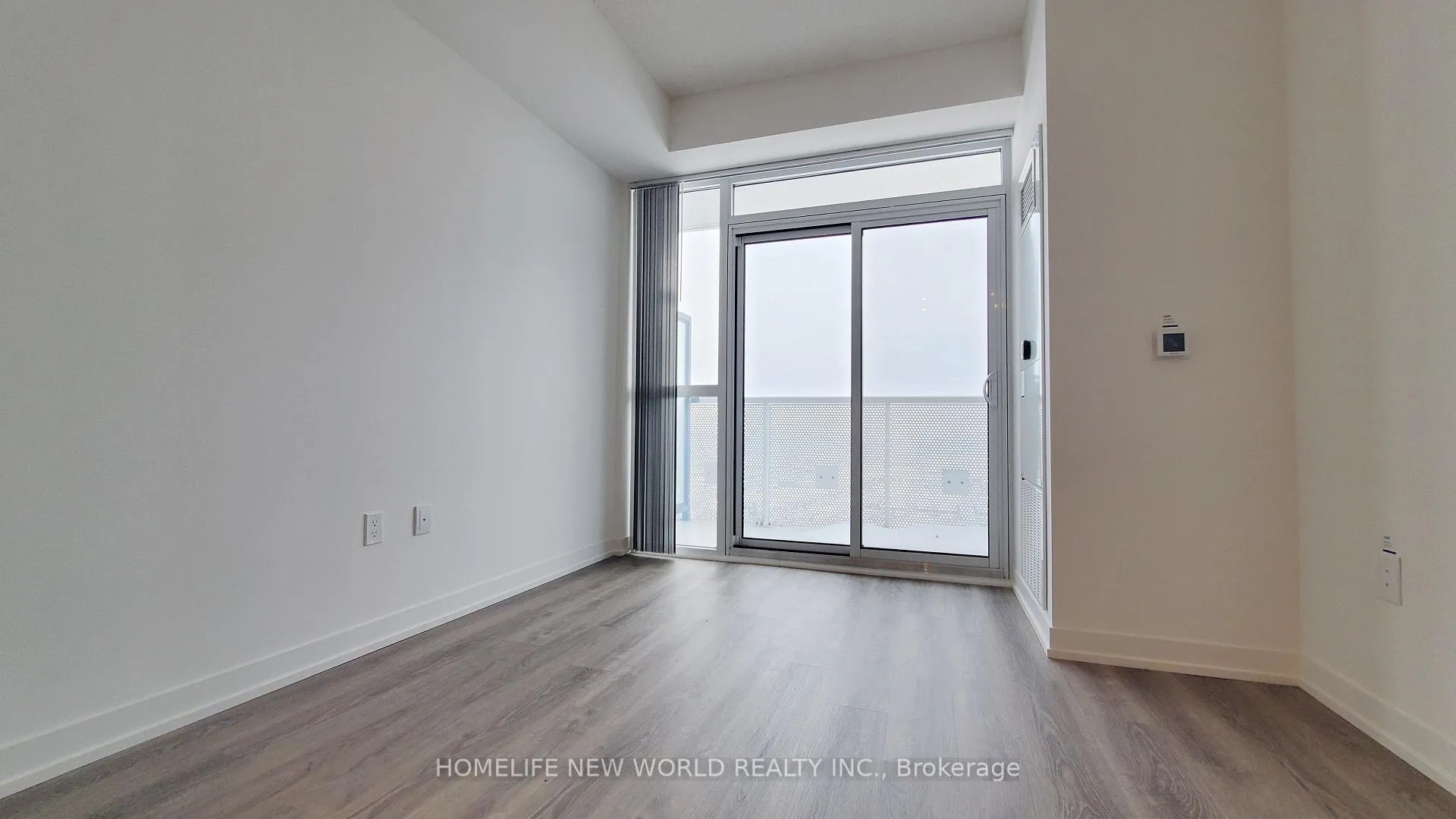 Photo 7 of Unit 5805, 8 Interchange Way, Vaughan, Vaughan Corporate Centre — HOMEH
