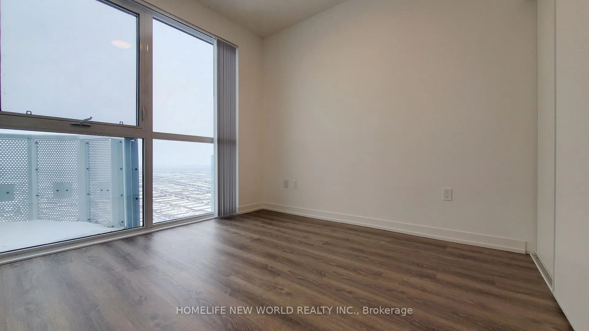 Photo 8 of Unit 5805, 8 Interchange Way, Vaughan, Vaughan Corporate Centre — HOMEH