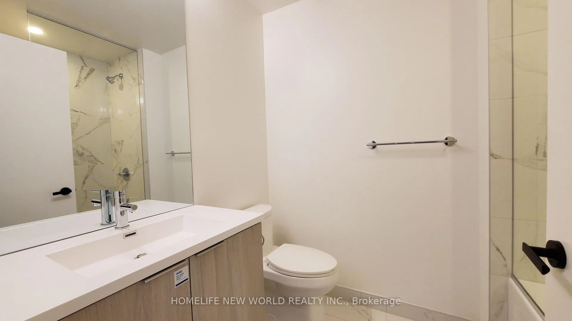 Photo 11 of Unit 5805, 8 Interchange Way, Vaughan, Vaughan Corporate Centre — HOMEH
