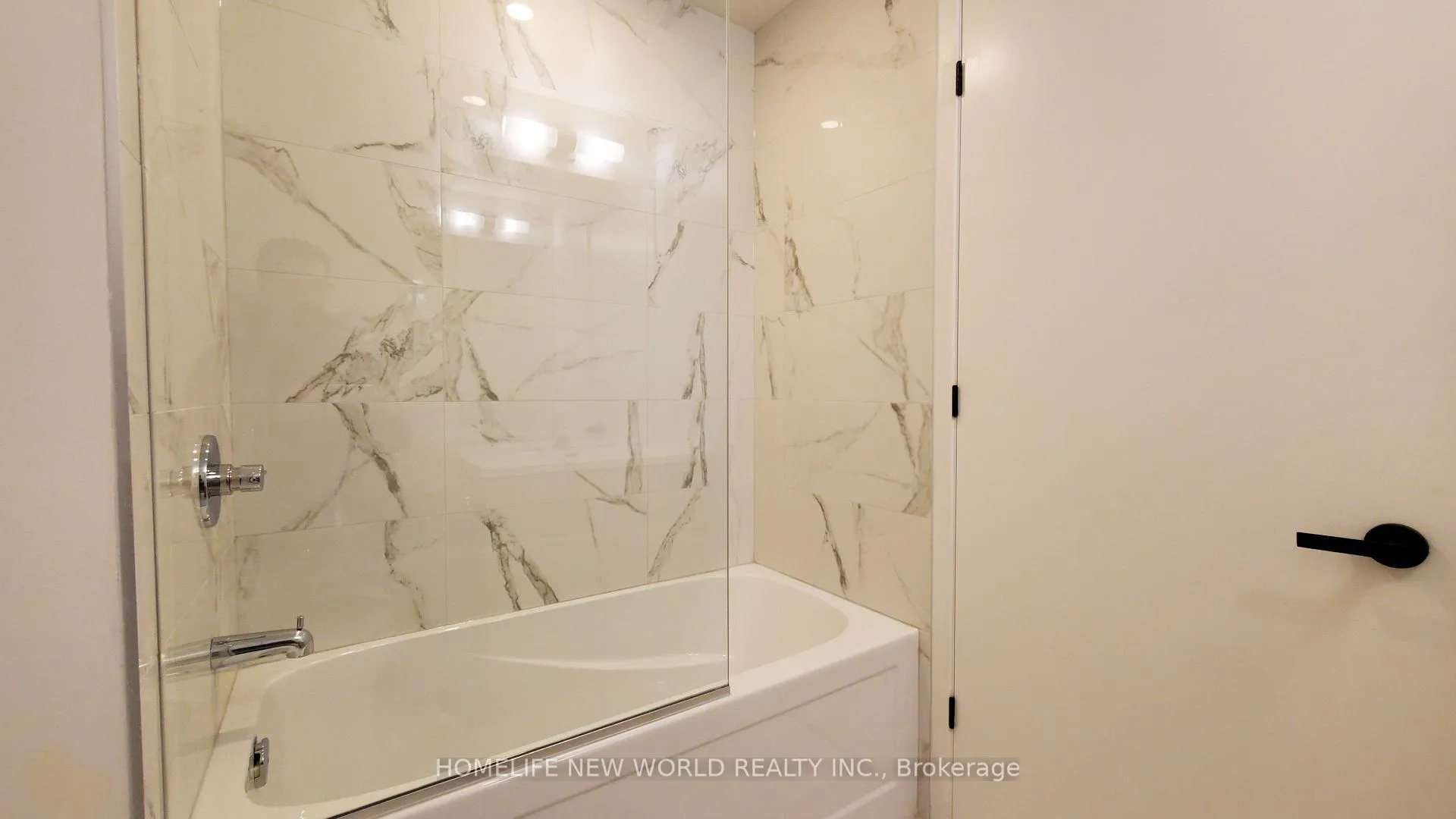 Photo 12 of Unit 5805, 8 Interchange Way, Vaughan, Vaughan Corporate Centre — HOMEH