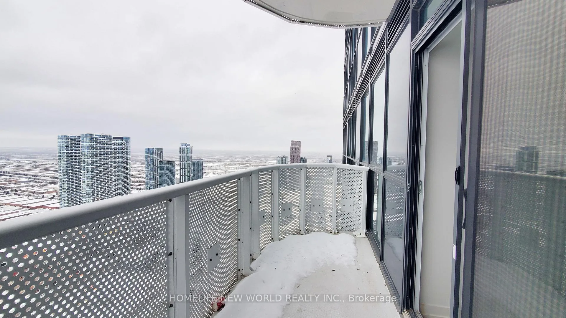 Photo 15 of Unit 5805, 8 Interchange Way, Vaughan, Vaughan Corporate Centre — HOMEH