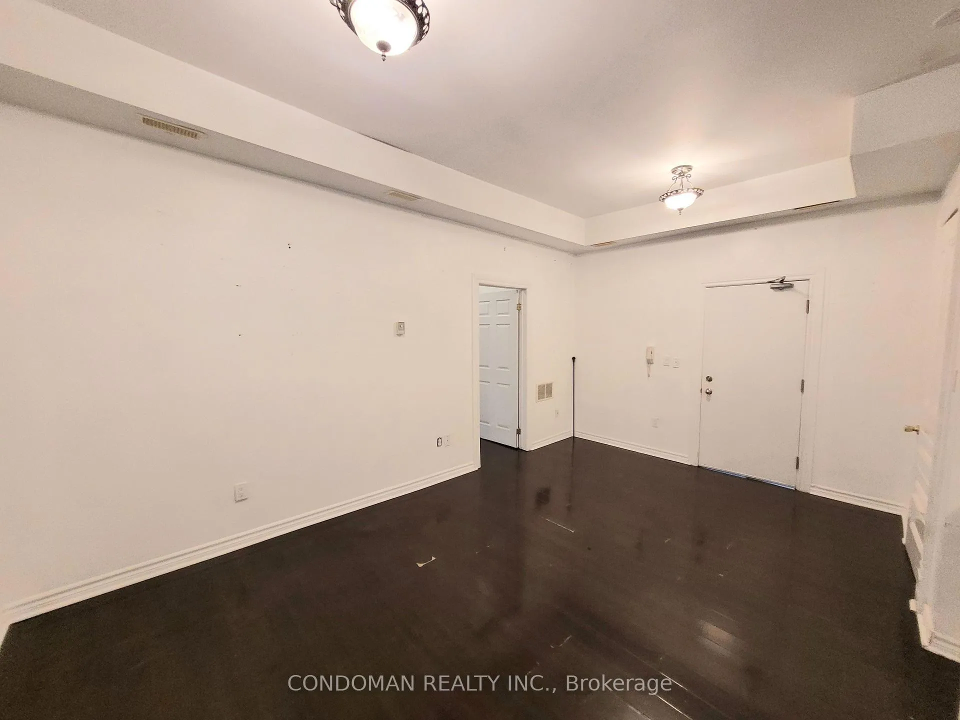 Photo 3 of Unit 5, 139 1/2 John Street S, Hamilton, Corktown — HOMEH
