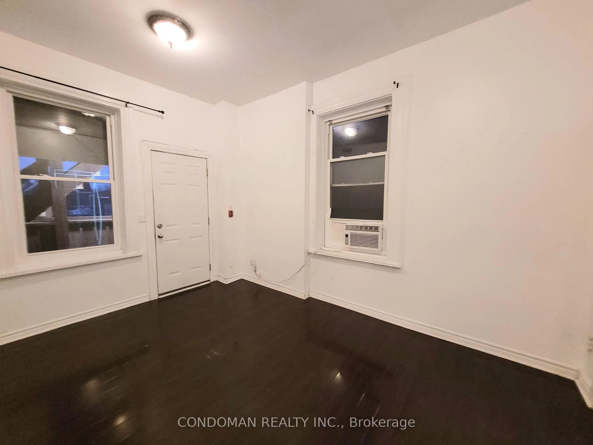 Photo 6 of Unit 5, 139 1/2 John Street S, Hamilton, Corktown — HOMEH