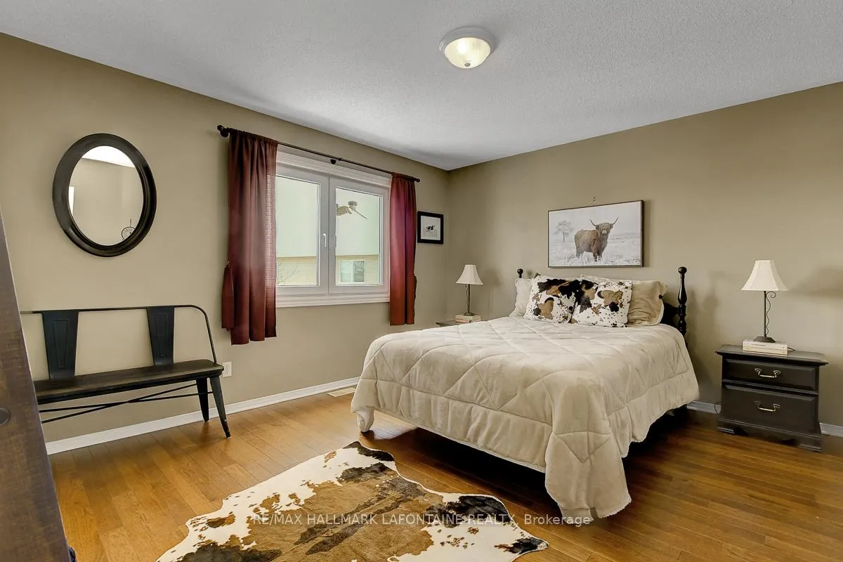 Photo 29 of 1721 Jersey Street, Ottawa, Fallingbrook/Gardenway South — HOMEH
