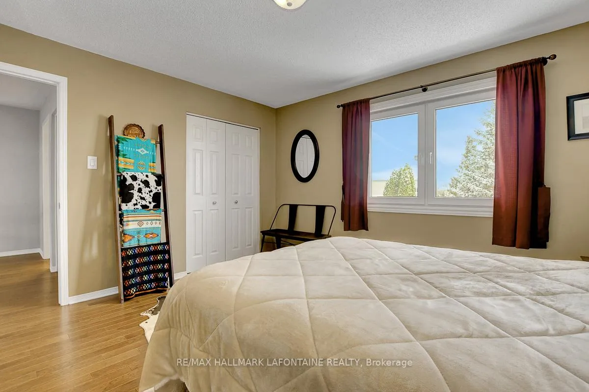 Photo 30 of 1721 Jersey Street, Ottawa, Fallingbrook/Gardenway South — HOMEH