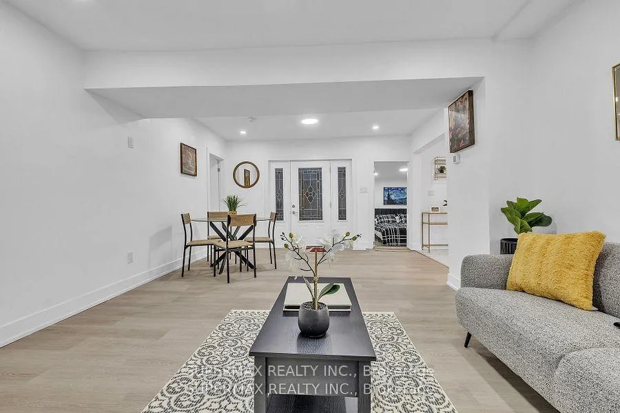Photo 8 of 94 Hiawatha Street, St. Thomas — HOMEH