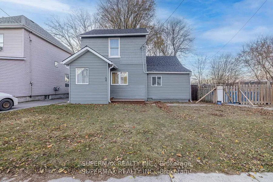 Photo 9 of 94 Hiawatha Street, St. Thomas — HOMEH