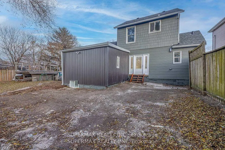 Photo 12 of 94 Hiawatha Street, St. Thomas — HOMEH