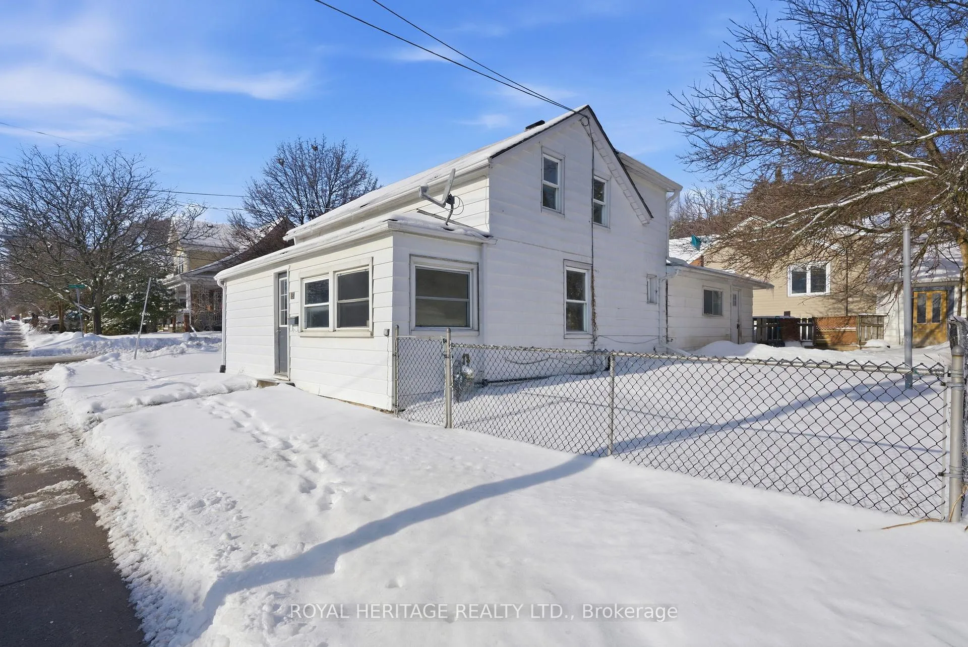 Photo 2 of 18 Spring Street, Quinte West, Trenton Ward — HOMEH