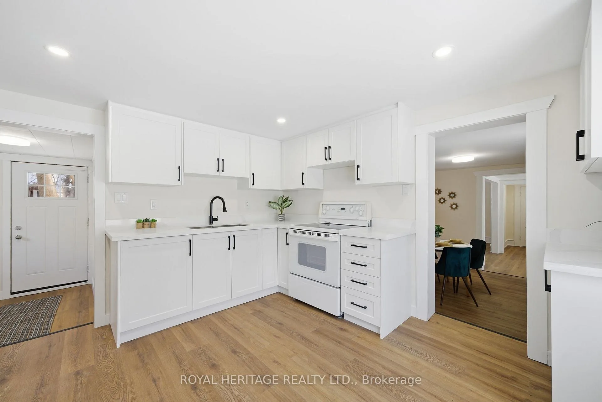 Photo 8 of 18 Spring Street, Quinte West, Trenton Ward — HOMEH