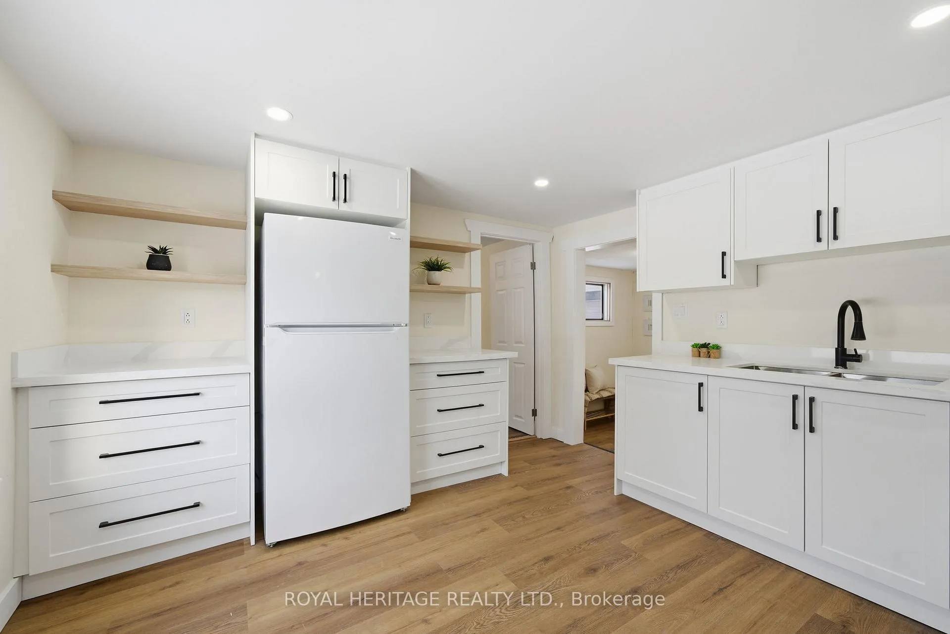 Photo 9 of 18 Spring Street, Quinte West, Trenton Ward — HOMEH