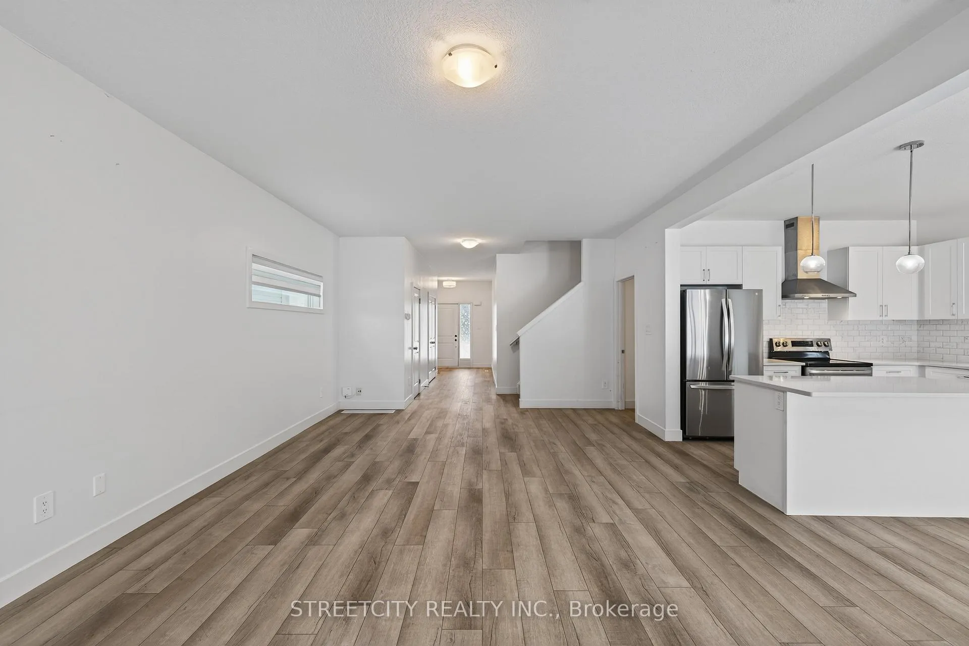 Photo 8 of 1408 Twilite Boulevard, London, North S — HOMEH