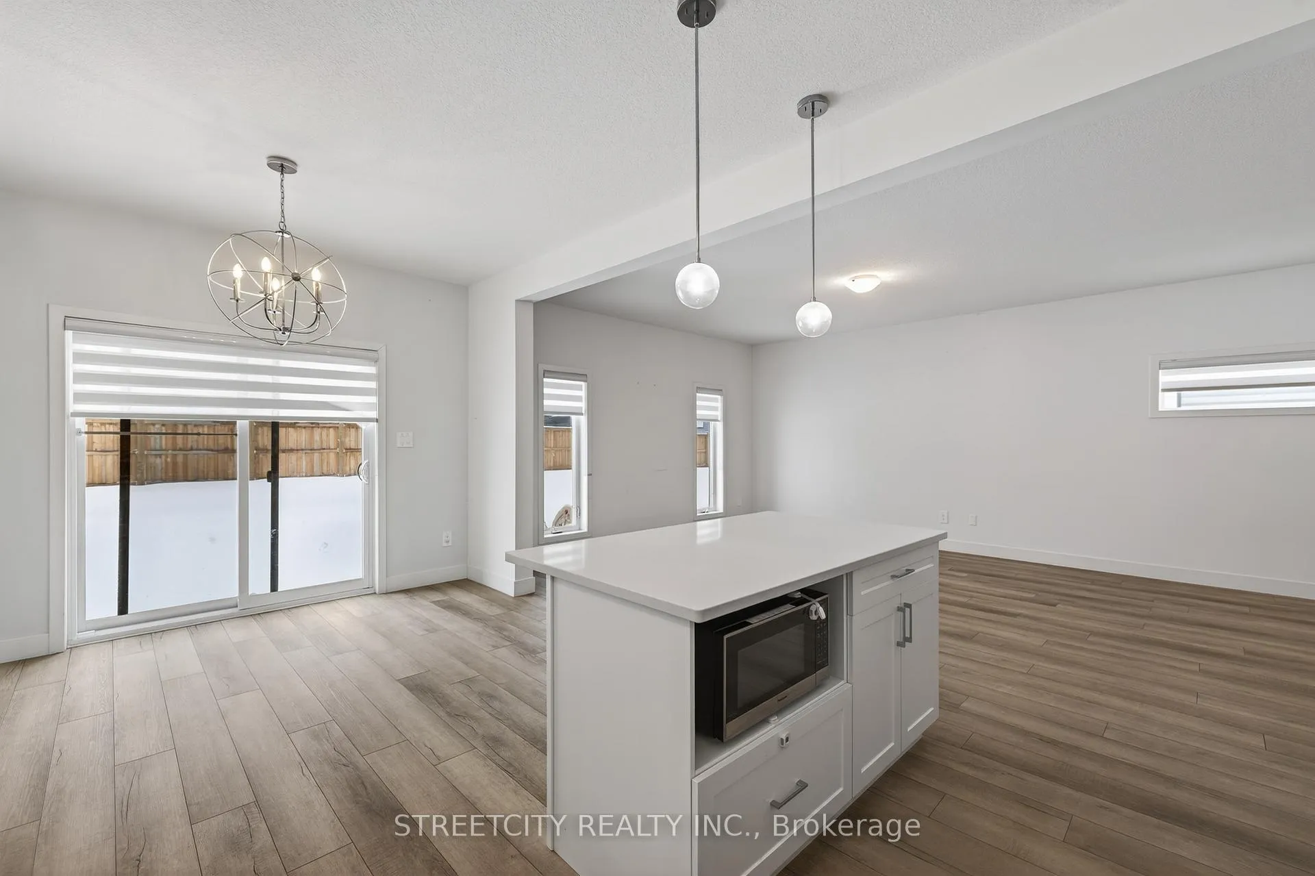Photo 15 of 1408 Twilite Boulevard, London, North S — HOMEH