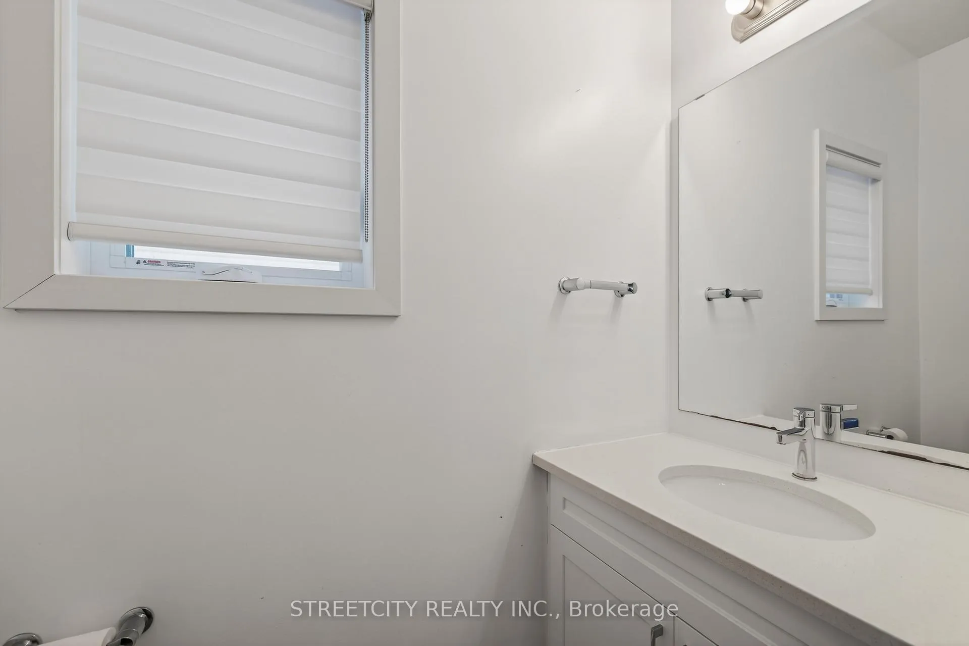 Photo 21 of 1408 Twilite Boulevard, London, North S — HOMEH
