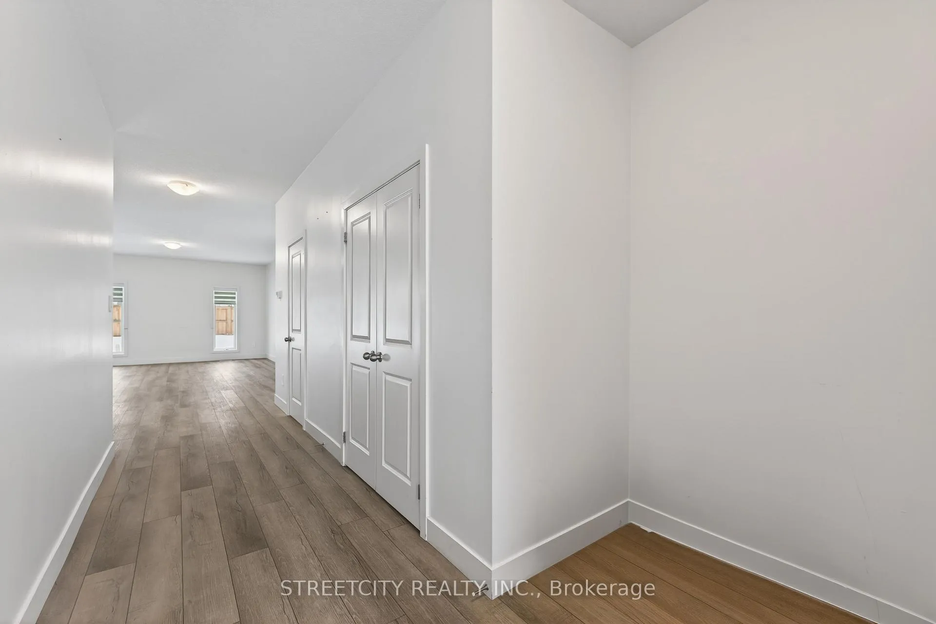 Photo 22 of 1408 Twilite Boulevard, London, North S — HOMEH